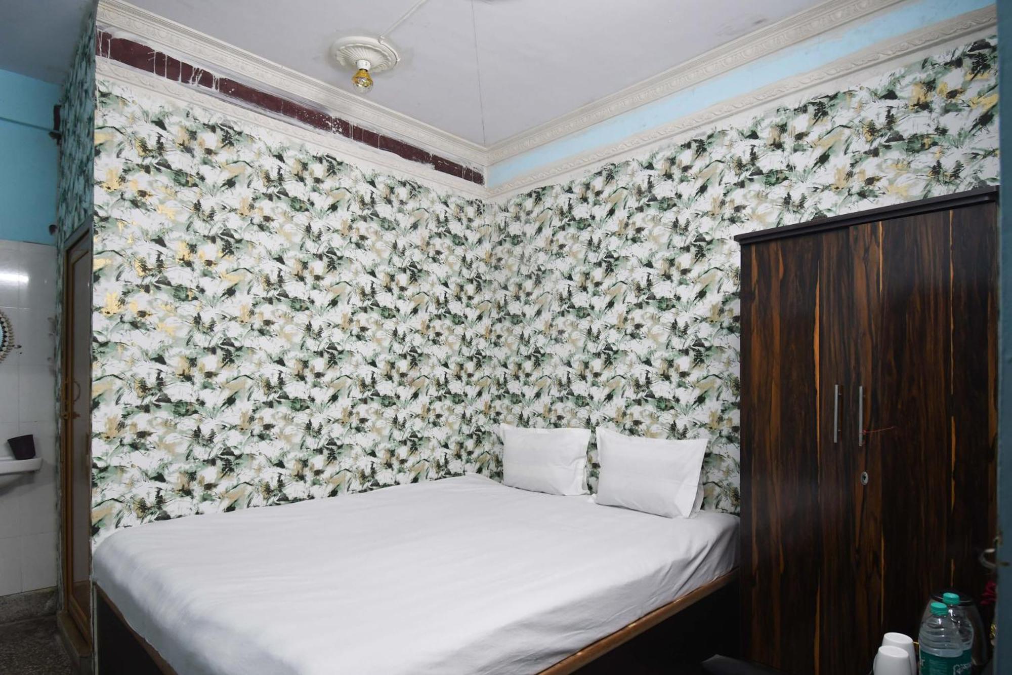 Hotel O Blue Cherry Guest House 콜카타 외부 사진