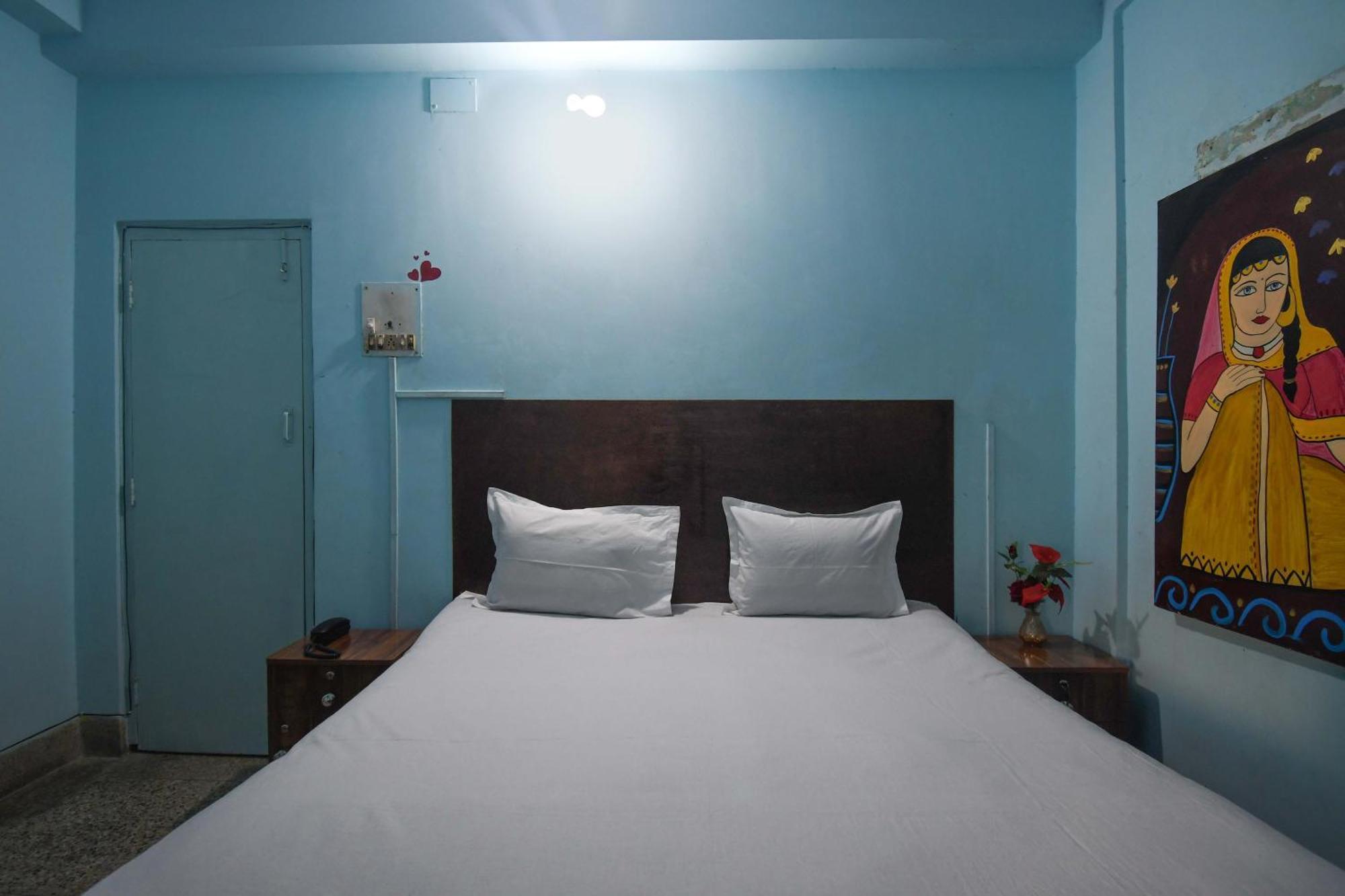 Hotel O Blue Cherry Guest House 콜카타 외부 사진